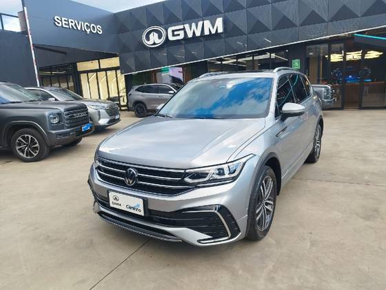 VOLKSWAGEN TIGUAN 2.0 300 TSI GASOLINA ALLSPACE R-LINE AUTOMÁTICO